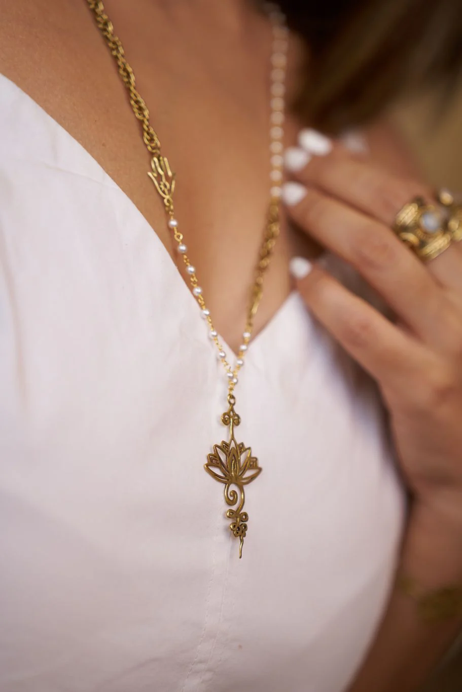 Lumina long necklace - Image 4