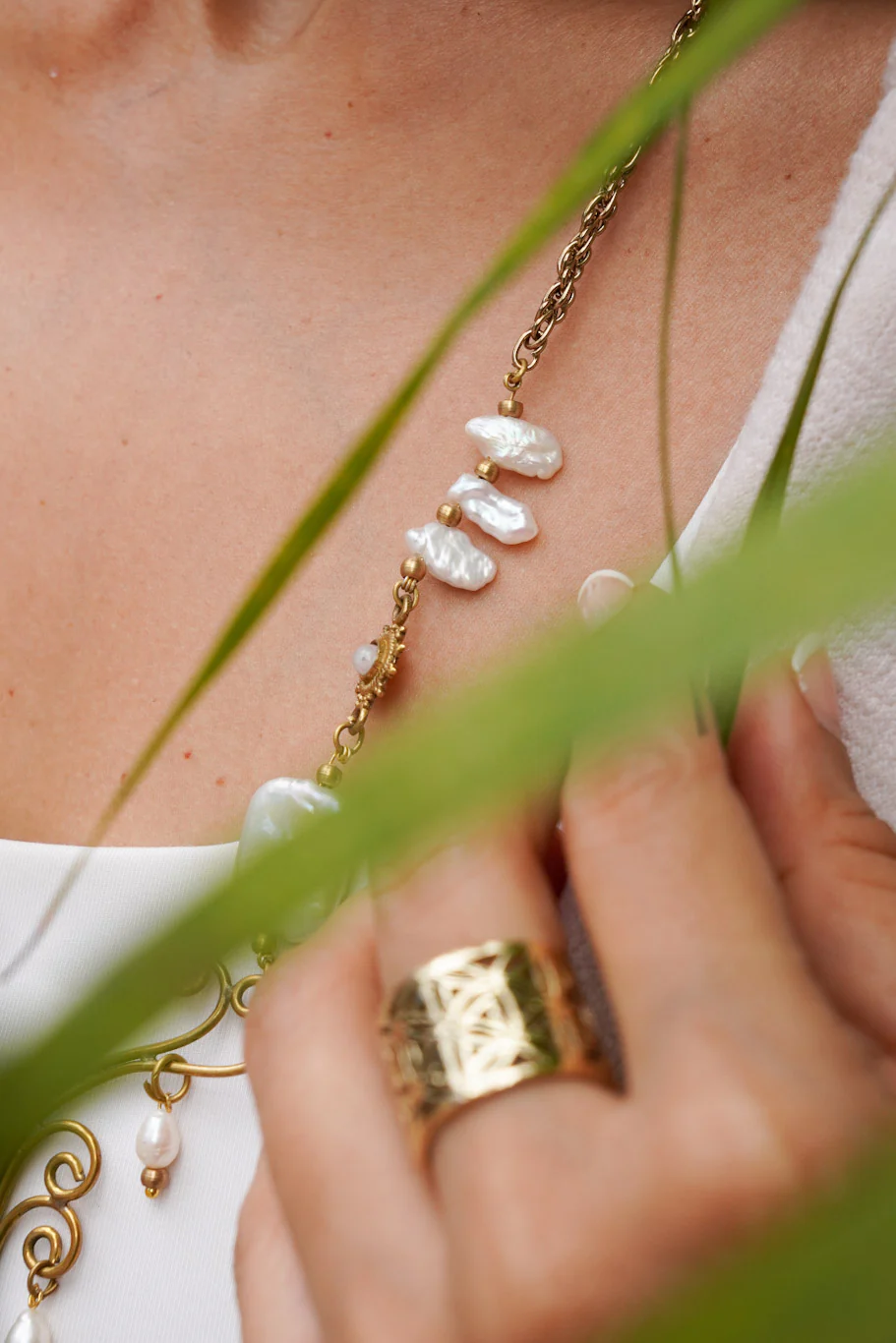 Nadaan parindey pearl necklace - Image 5
