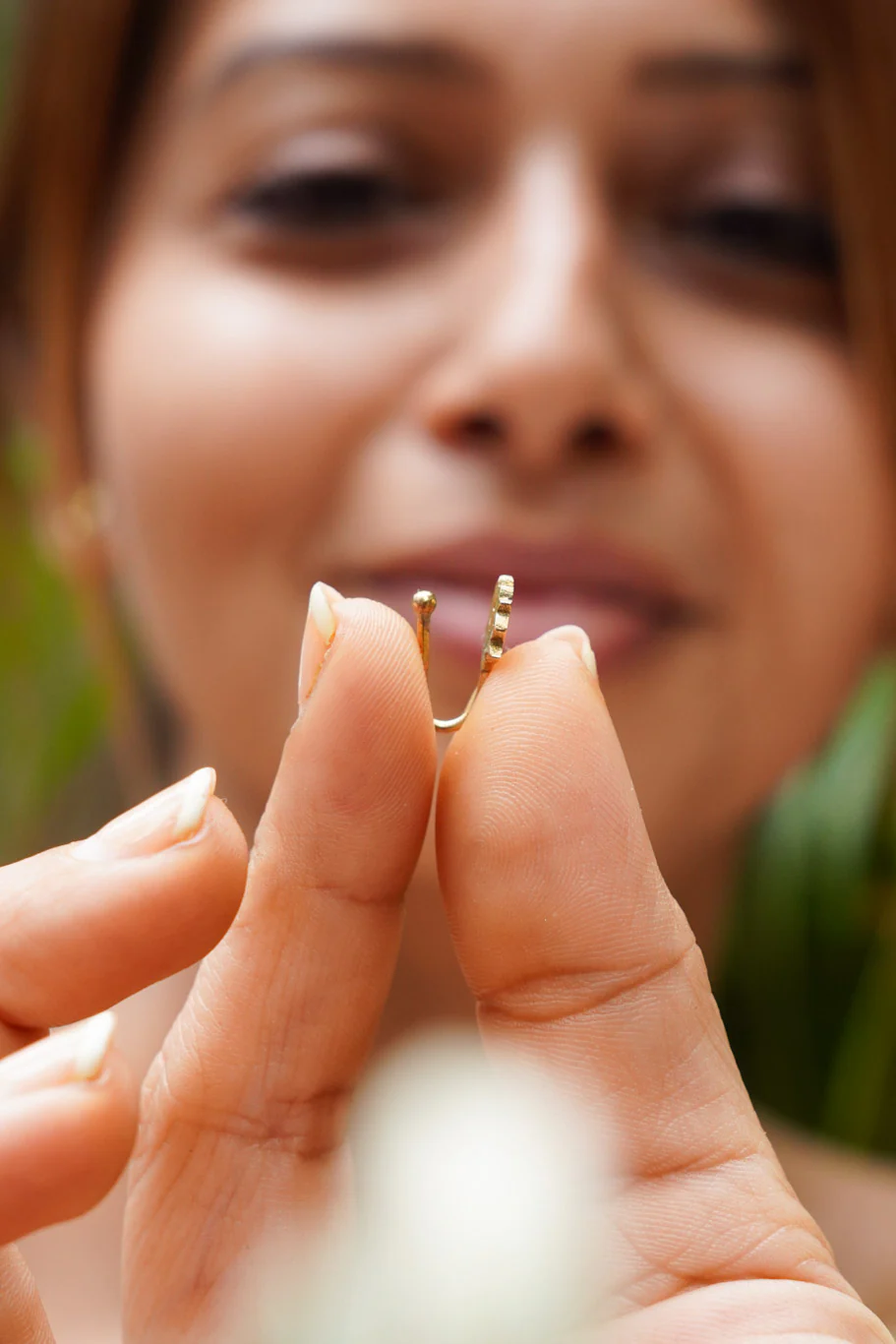 Lotus brass press pin - non piercing - Image 3
