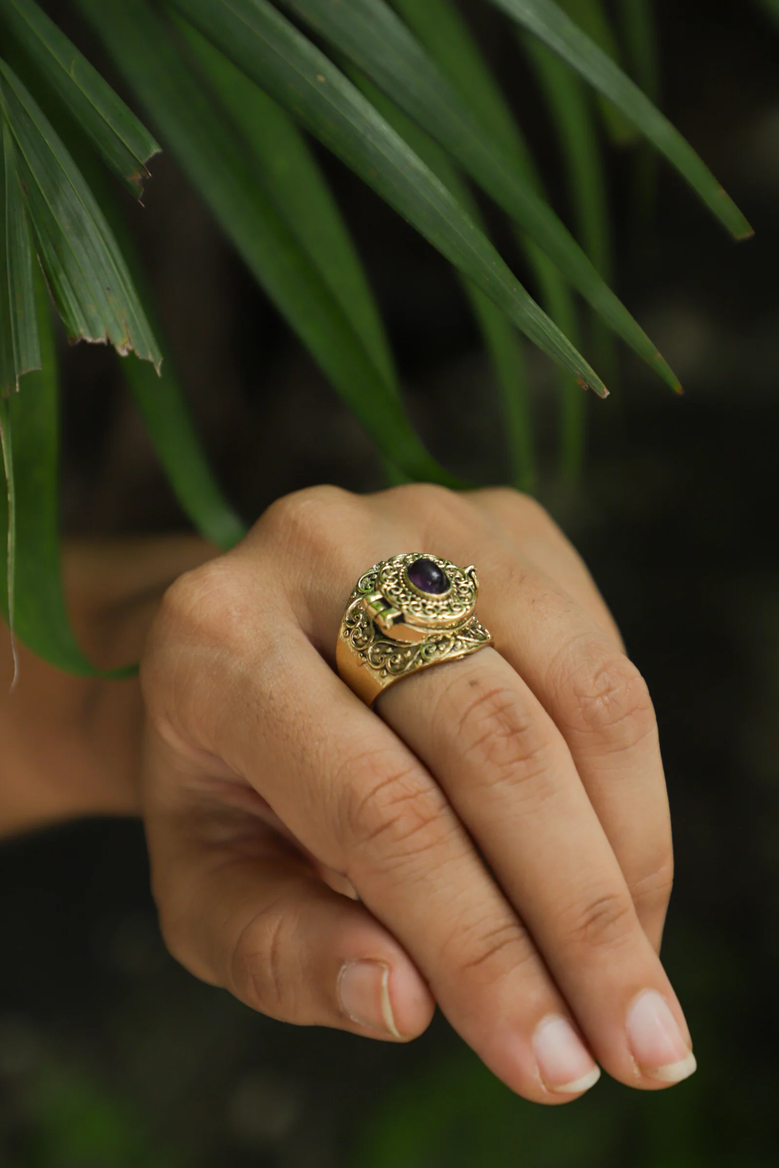 Amethyst brass poison ring. Adjustable. 7-9 - Image 5