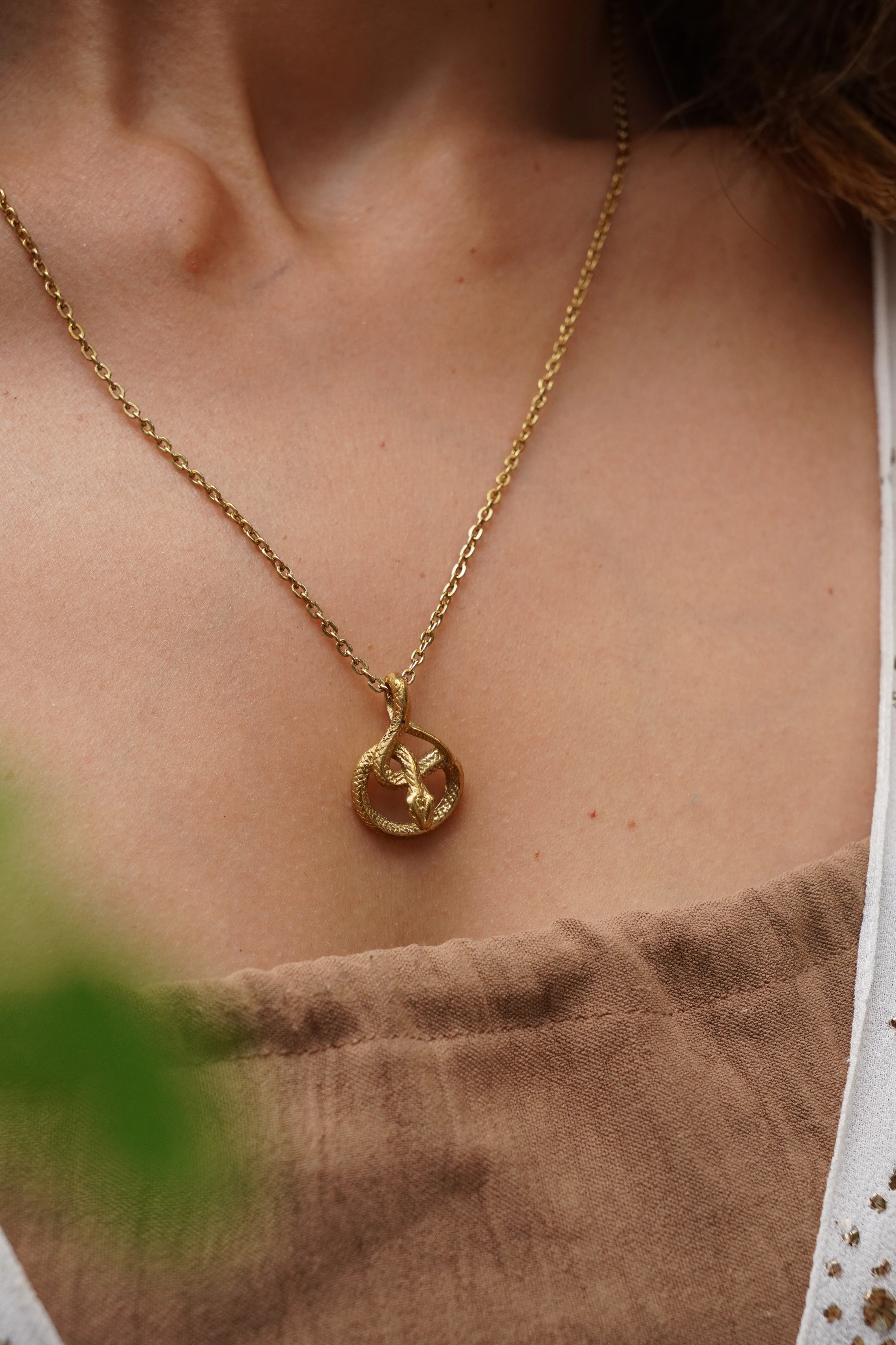 Drop of shiva short necklace - Image 2
