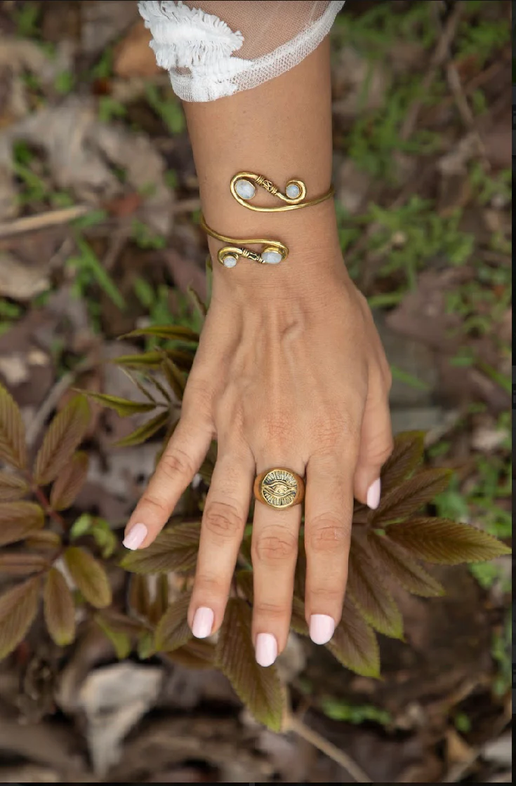 Infinity loop with moonstone. Adjustable brass bangle - Image 4