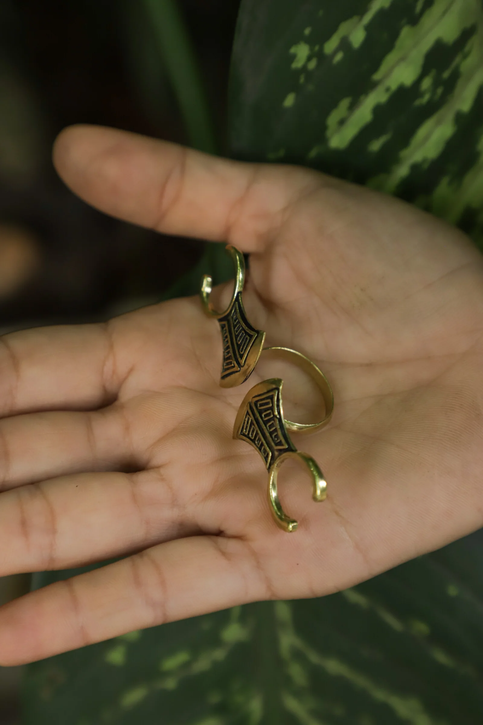 Gypsy brass ring. Adjustable size. 6-9 - Image 4