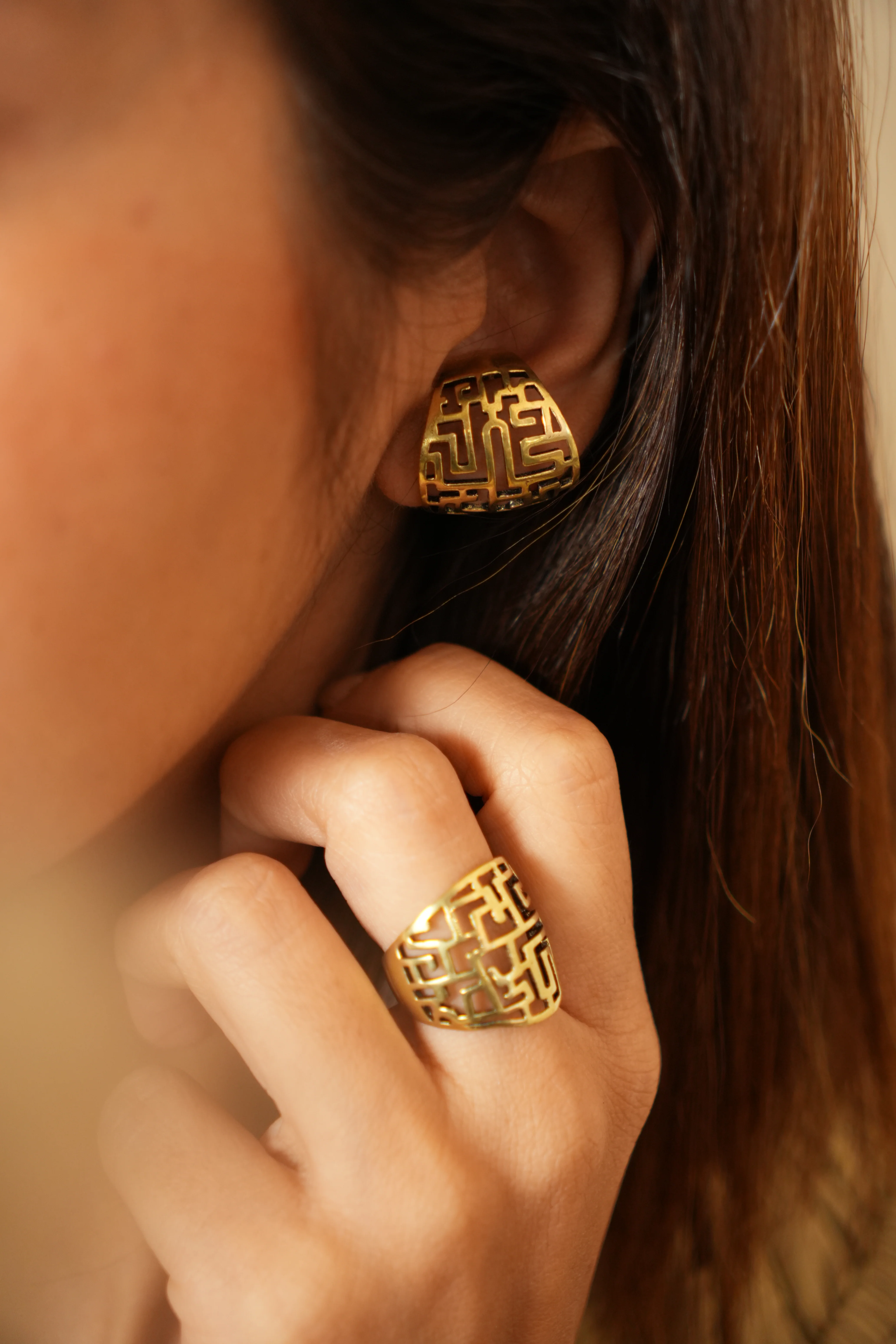 Shalom pair of screwless earrings cum ring