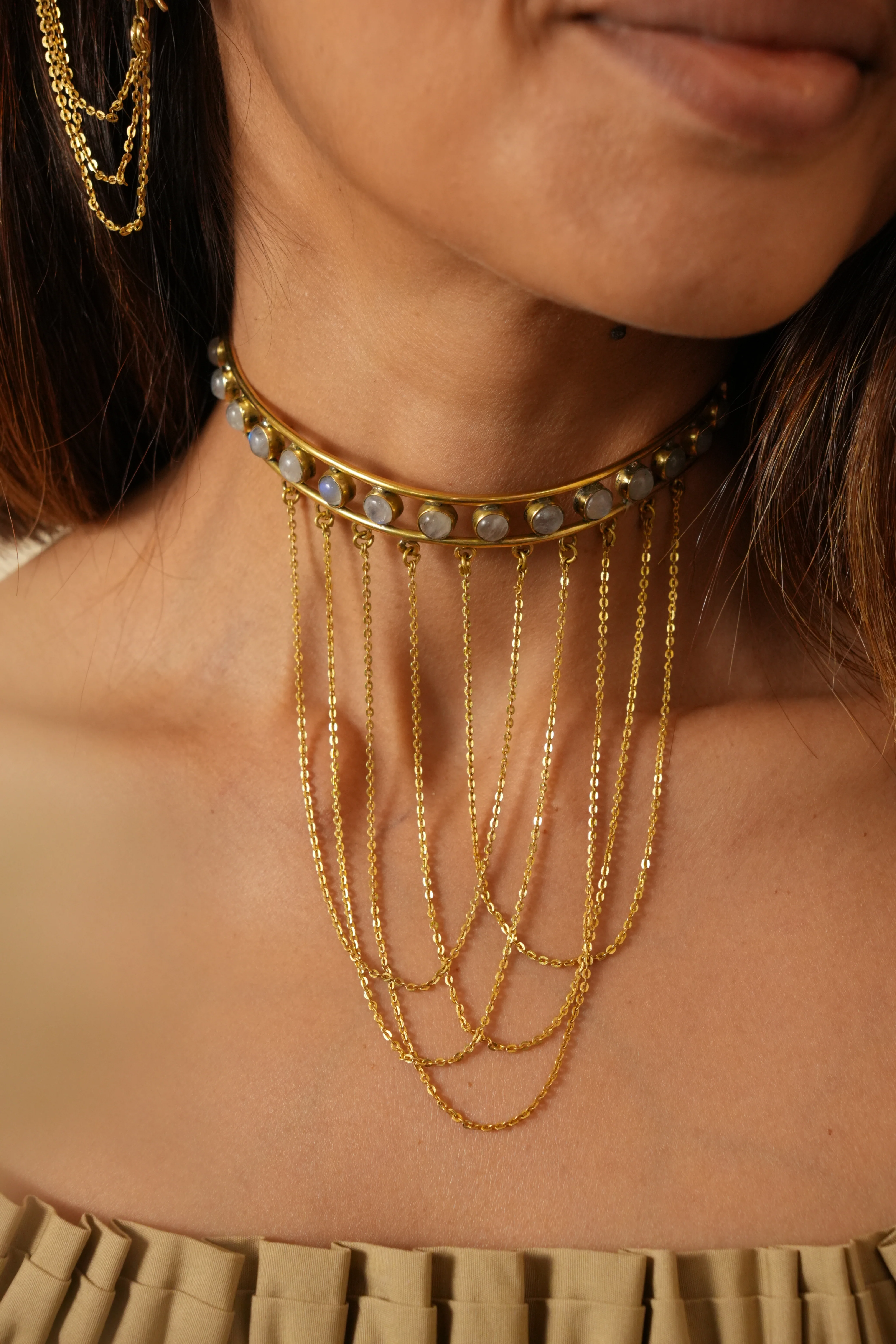 Nova Dangling Choker Necklace - Image 3