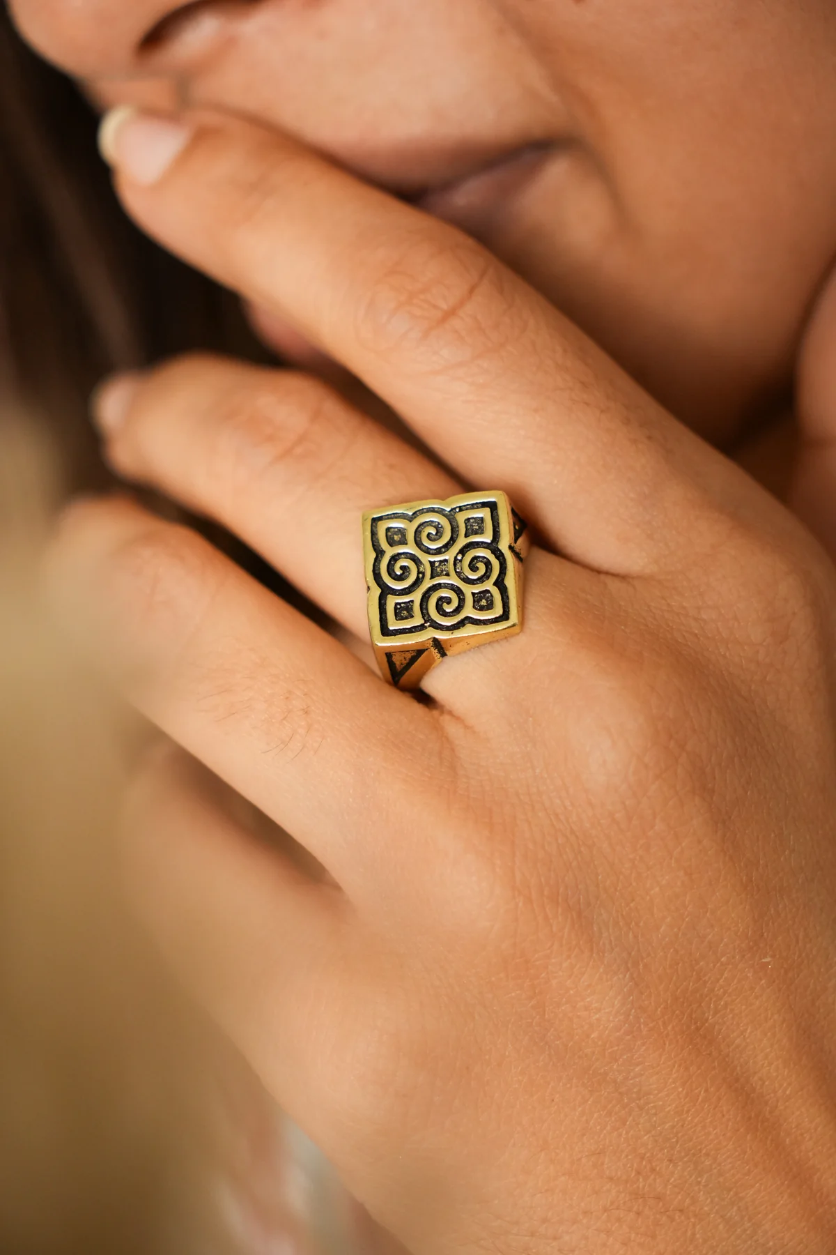 Noir brass ring Non adjustable. Size 6-8