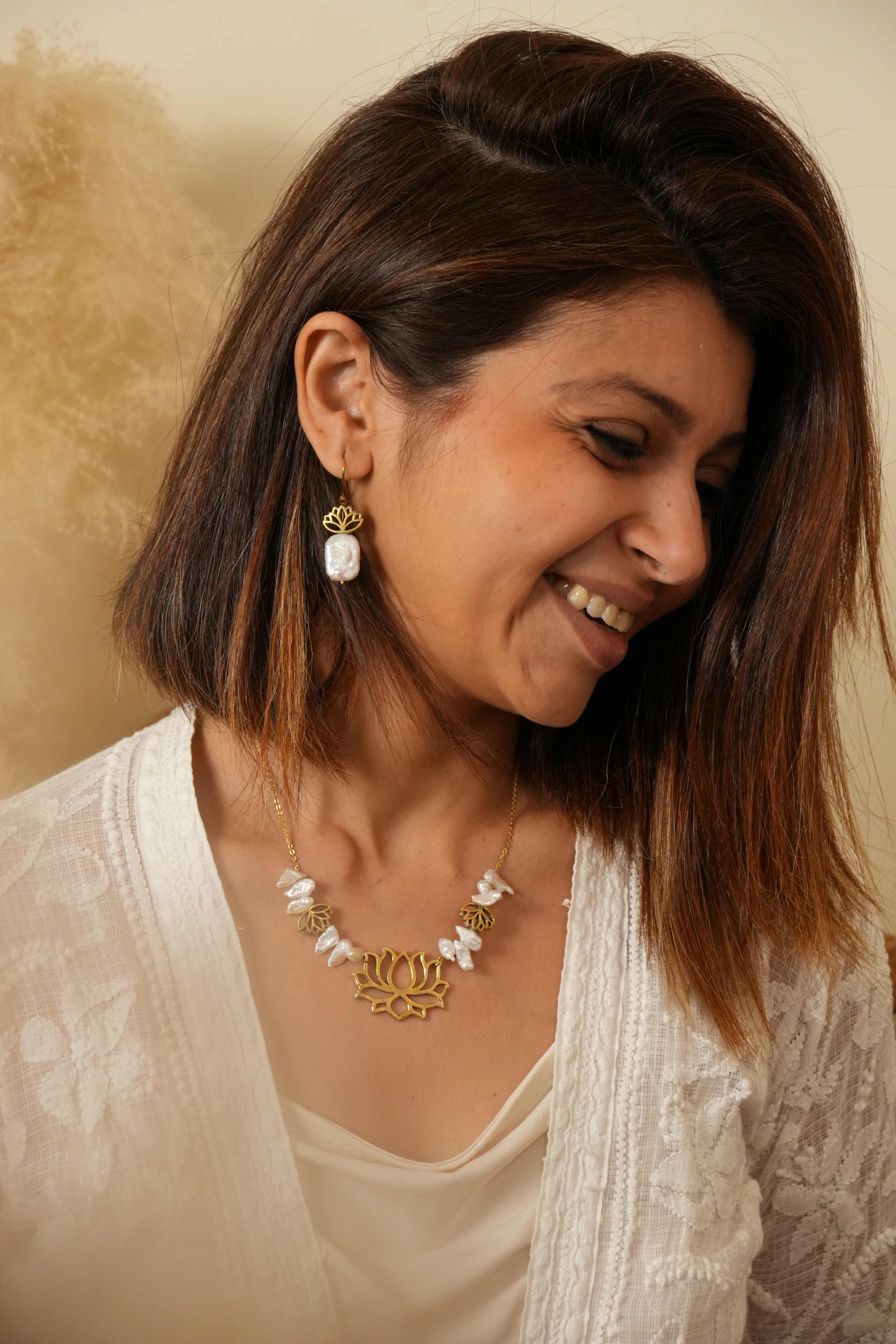 Oriel pearl necklace - Image 3