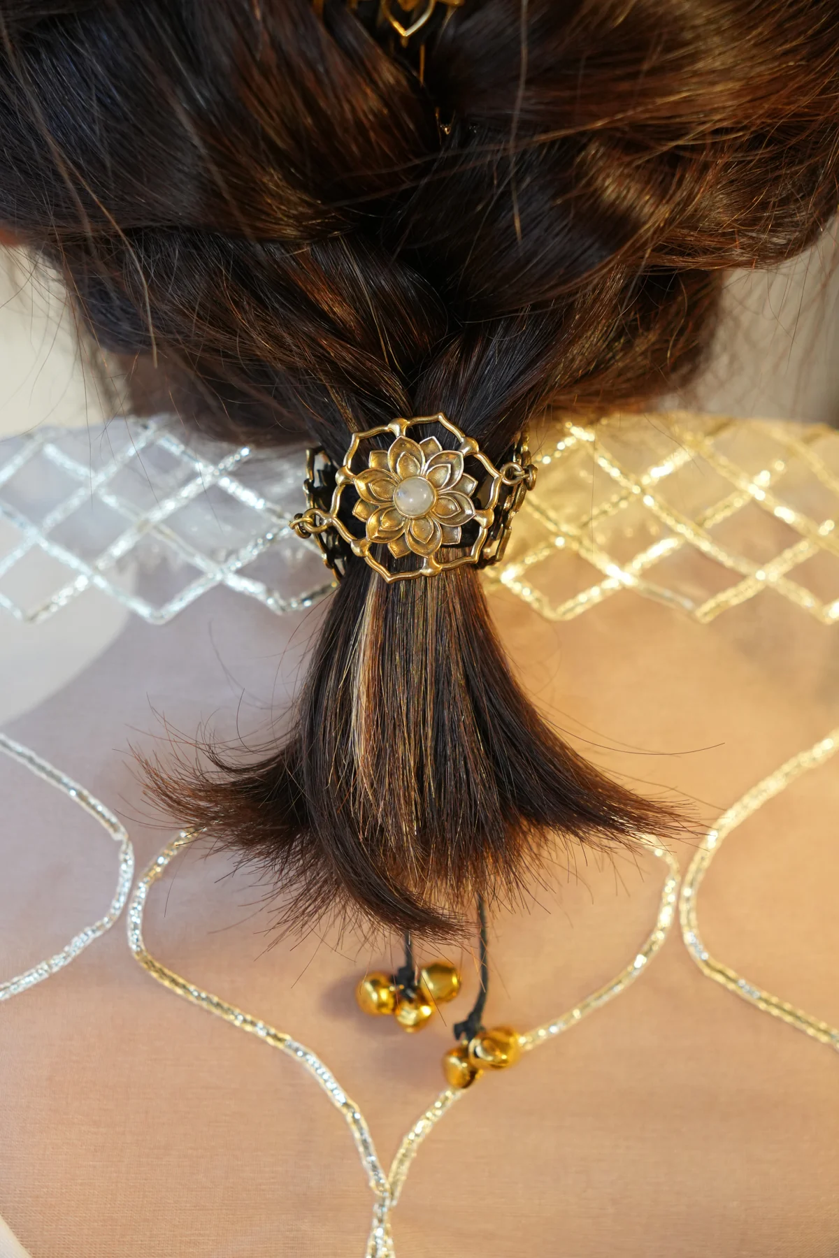 Phool hair tie