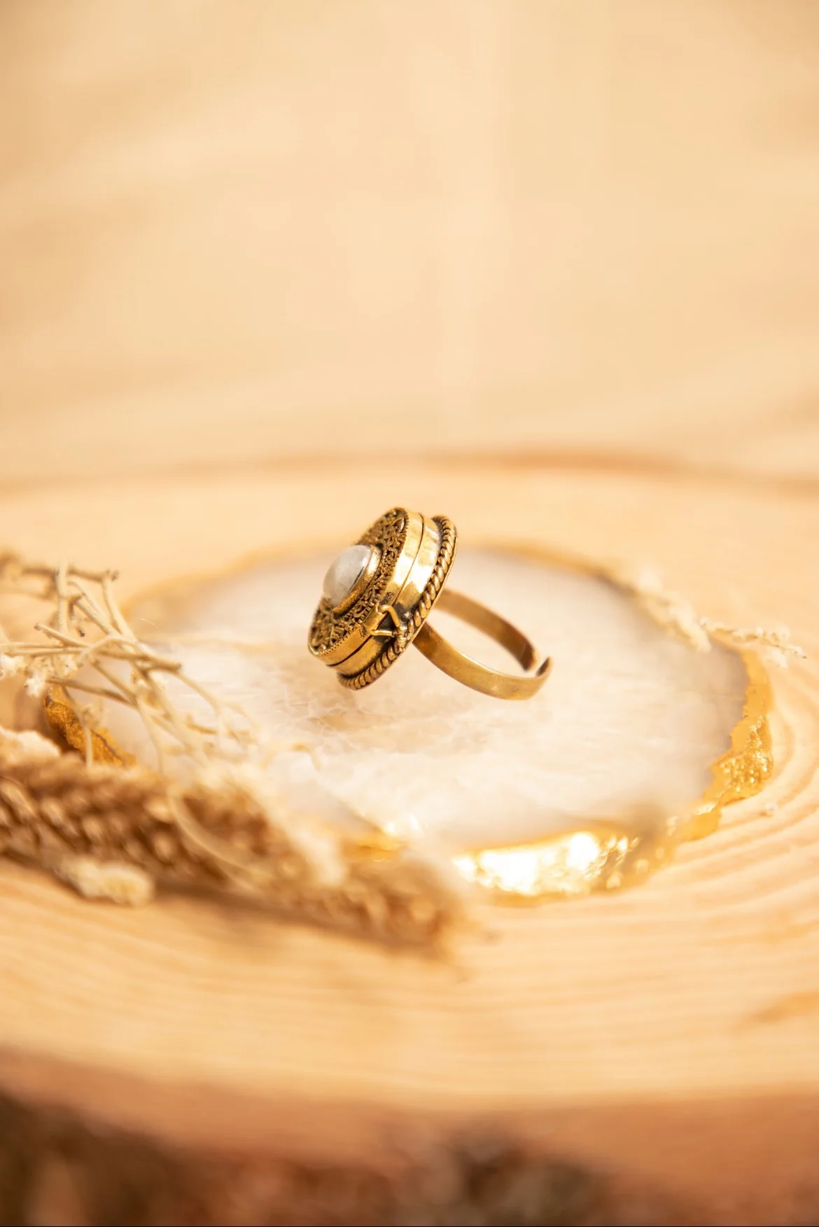 Poison moonstone brass ring. Adjustable. Size 6-8 - Image 3