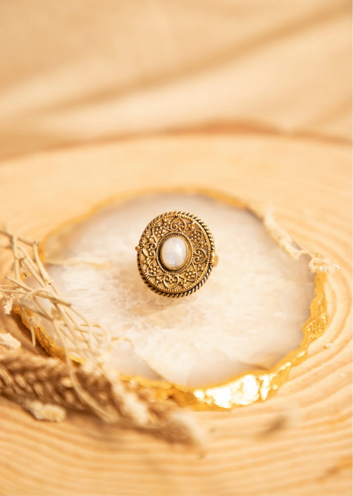 Poison moonstone brass ring. Adjustable. Size 6-8 - Image 6