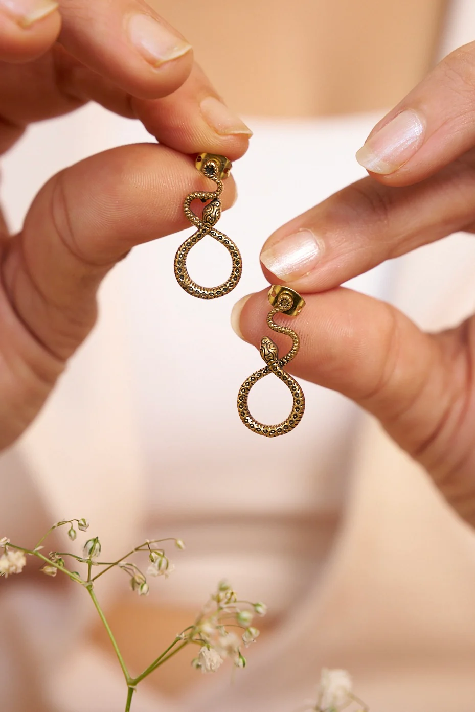 Tribal snake stud brass earrings. - Image 2