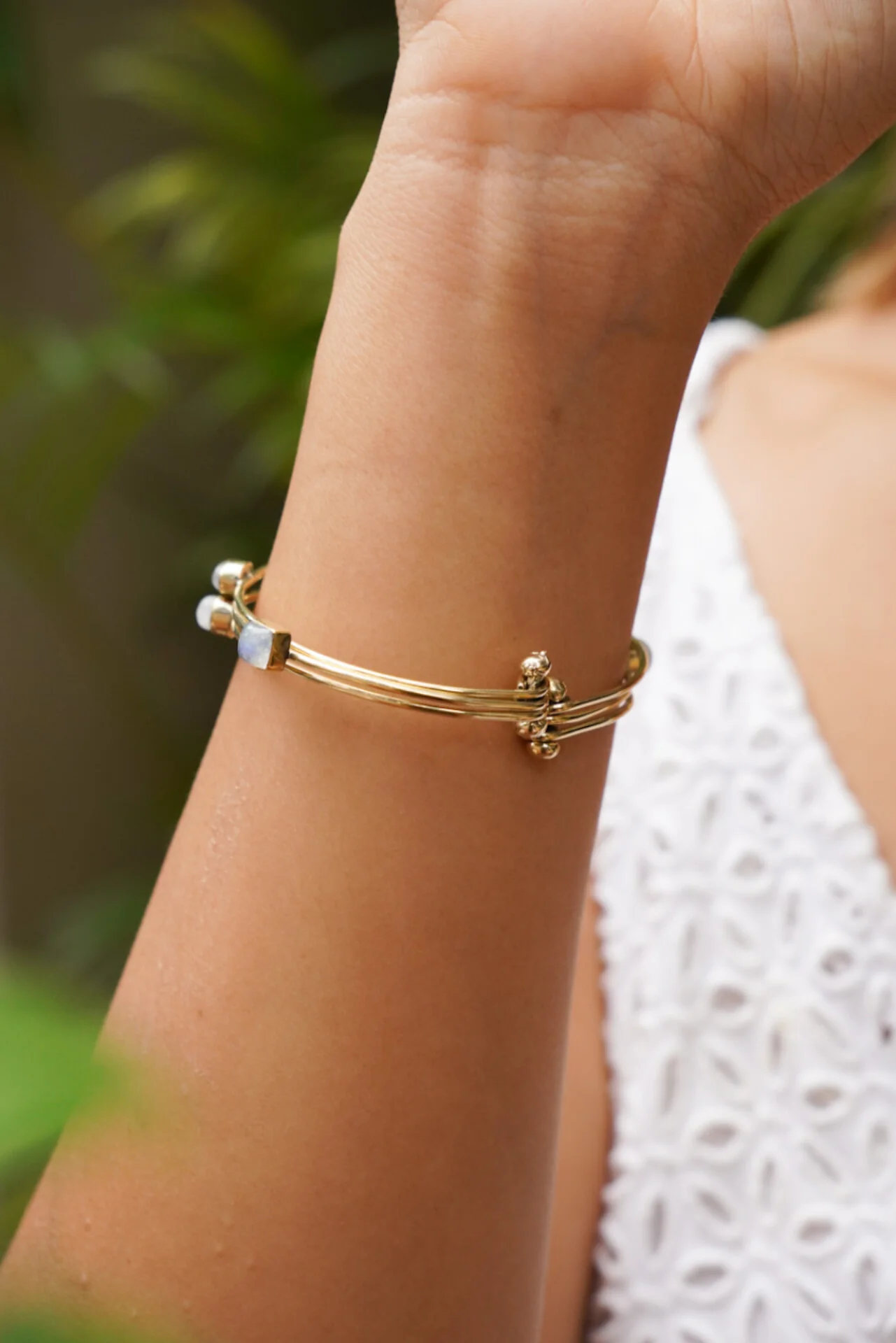 Moonstone 3 in one bangle - Image 3