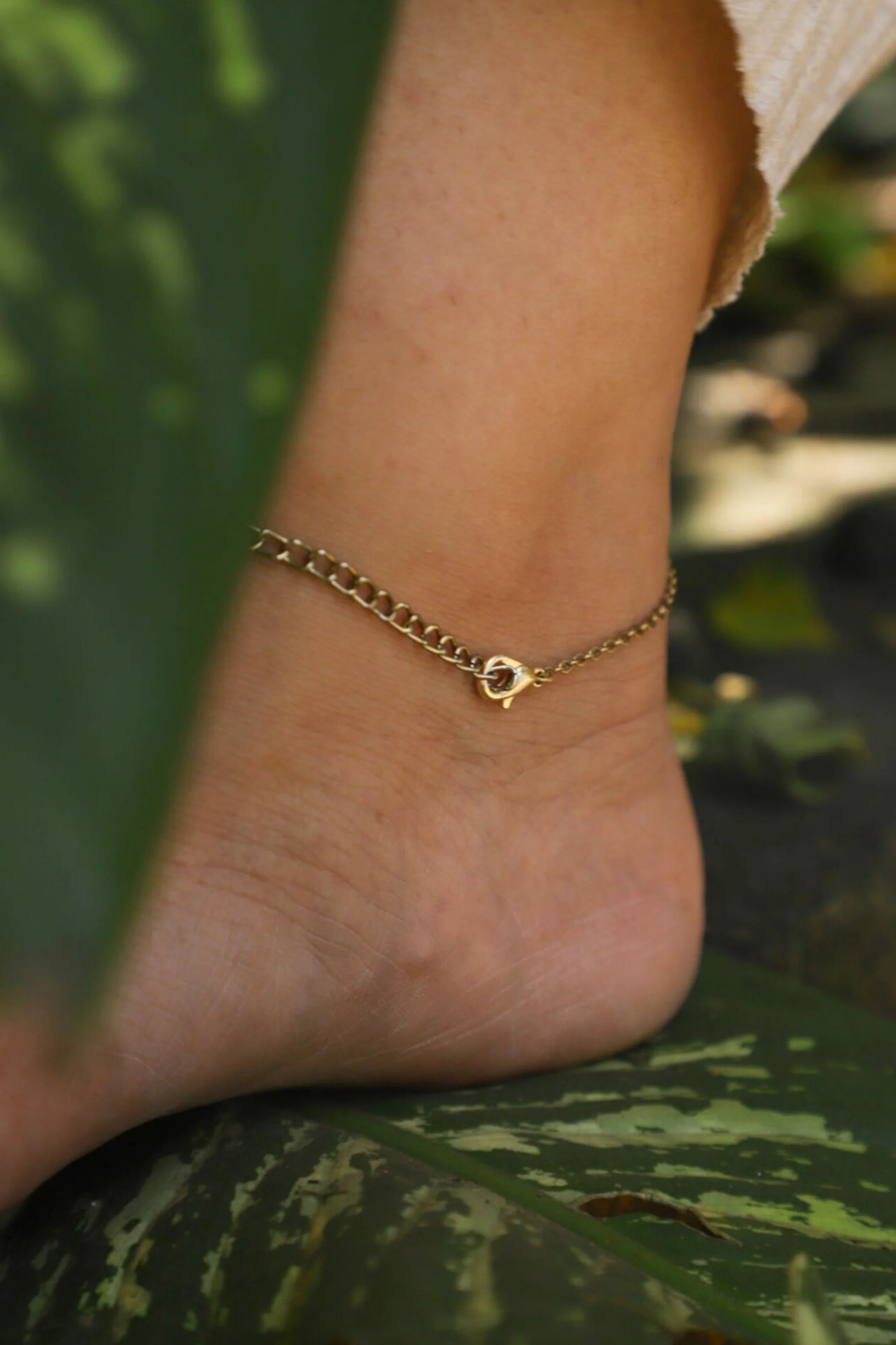 Seed of life anklet with lapis ~white - Image 2